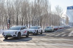 北国冰城零下 20°C硬核试炼 红旗天工树立冬季出行安全新标杆